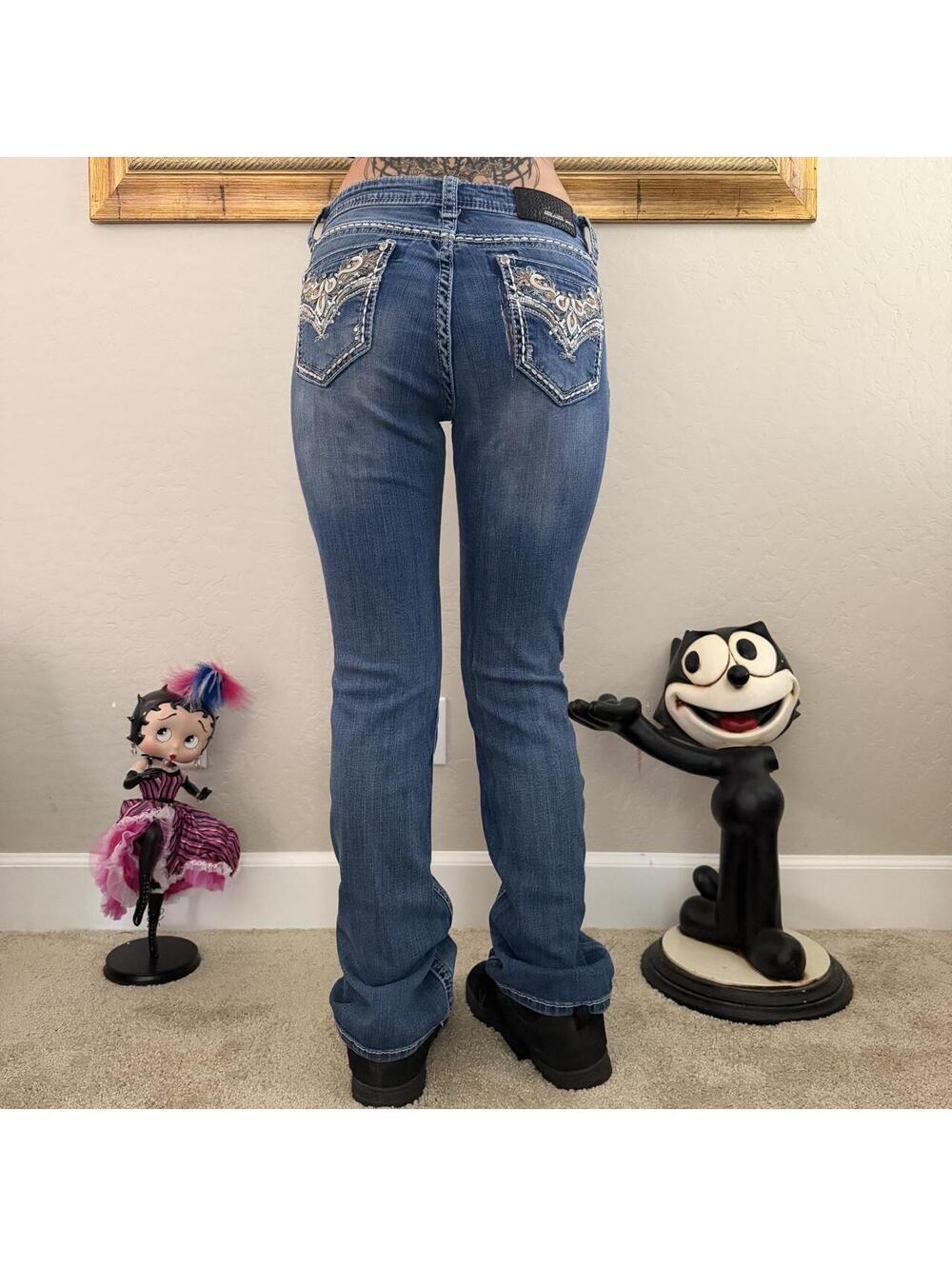 Super Cute Y2K Grace Bedazzled Jeans!